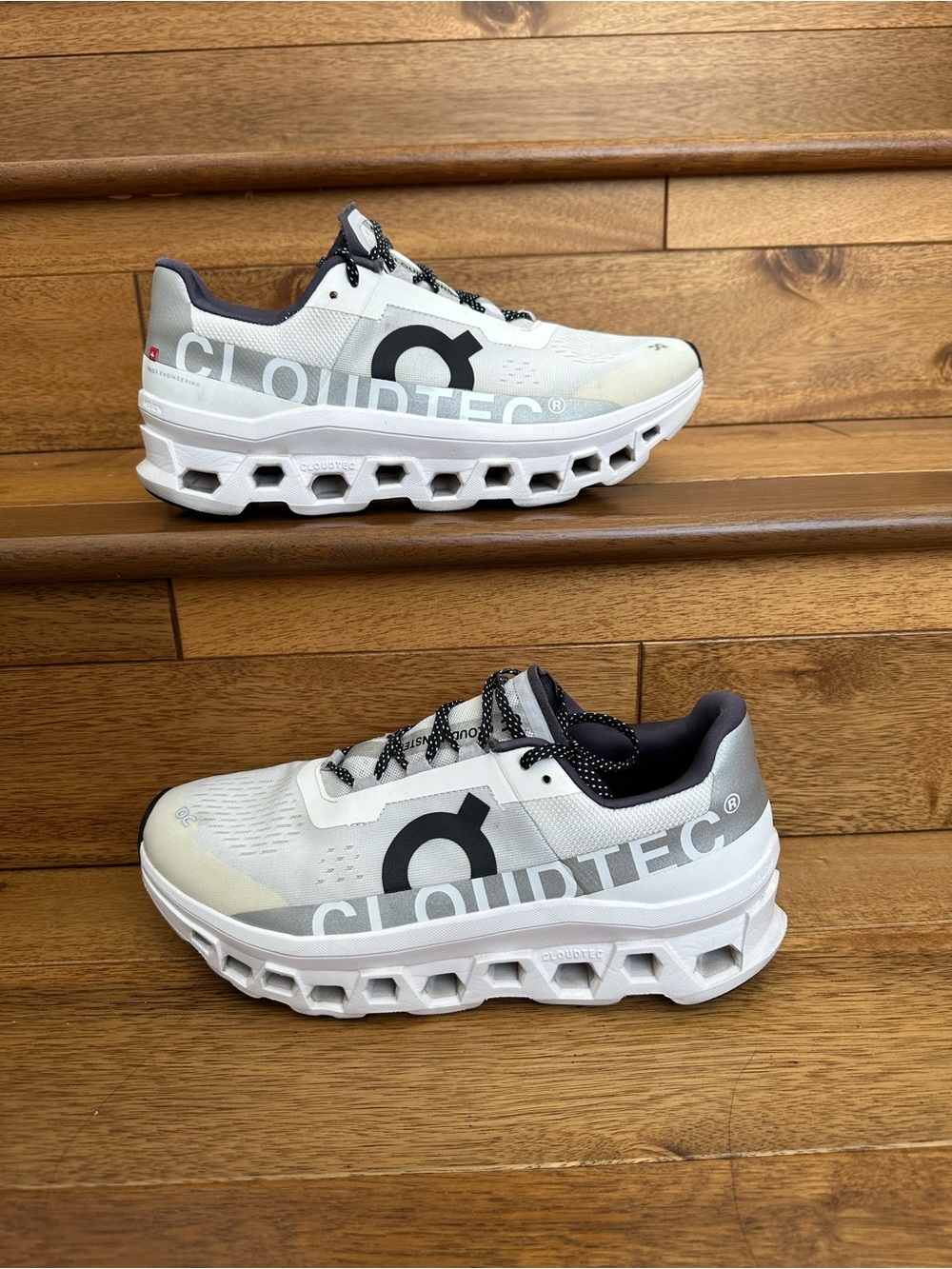 On Cloudmonster Men’s size 10.5 white - Picture 2 of 11